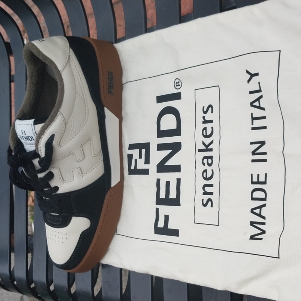 Fendi low top sneakers